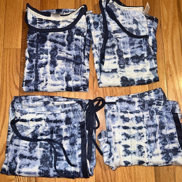 Lucky brand 4 piece pajama set - Picture 2 of 9